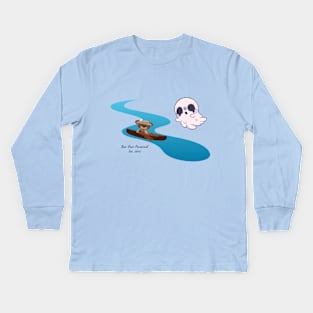 Cute Bear in a boat, in a river with a ghost right there! Kids Long Sleeve T-Shirt